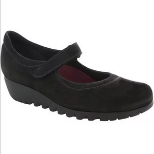 Black Munro American Pia Mary Jane Velcro Walking Wedge Size 10